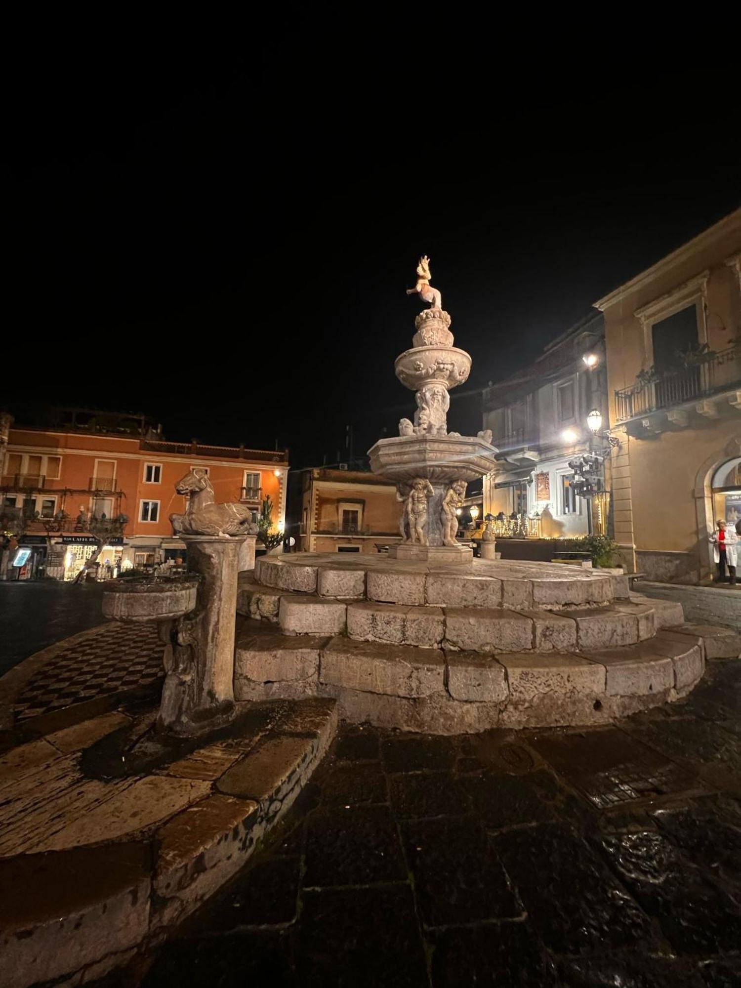 Adriana Casa Vacanze Mare Etna Sicilia Acireale Eksteriør bilde