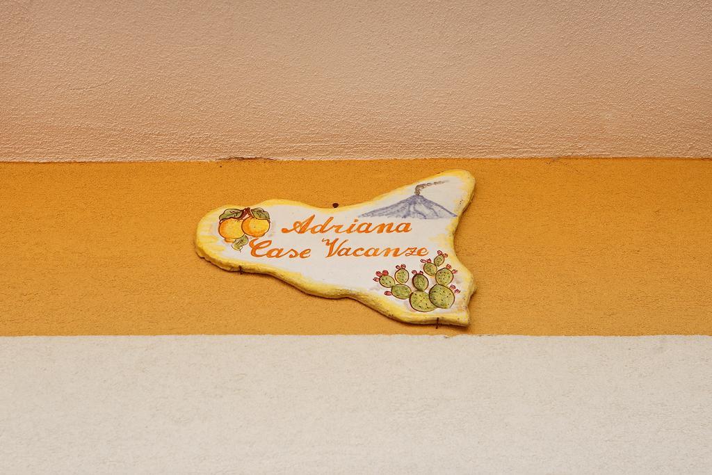 Adriana Casa Vacanze Mare Etna Sicilia Acireale Rom bilde